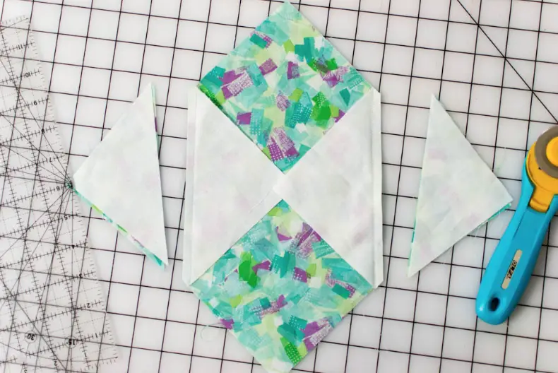 Grab your fat quarters and get ready to finish this Fancy Squares Quilt fast.