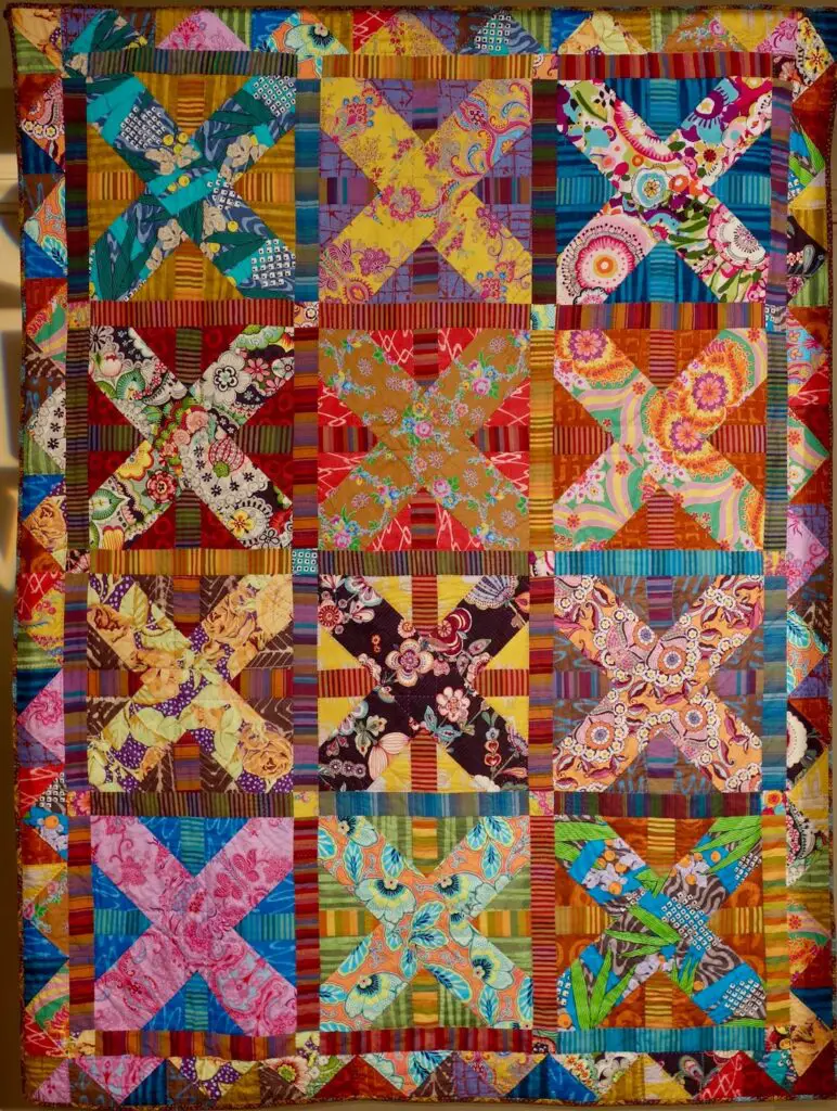 Free Quilt Pattern. Color Works Quilt by Kathy Doughty.