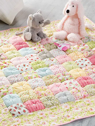 Easy and Quick Puff Baby Quilt