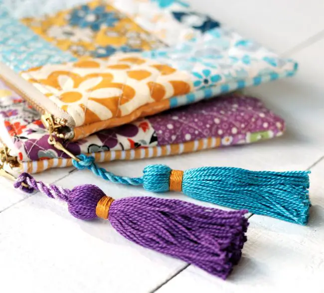 Patchwork zipper pouch with tassel, free tutorial