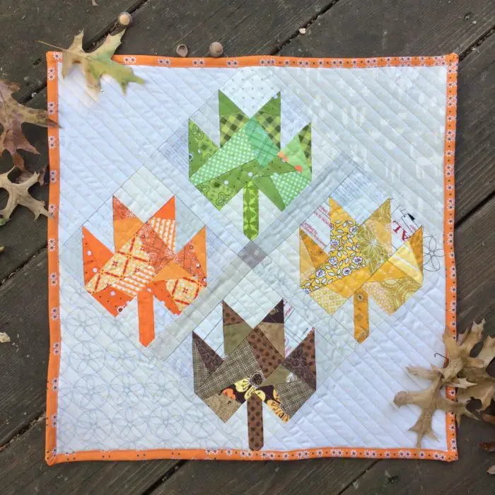 mini quilt pattern for fall home decor