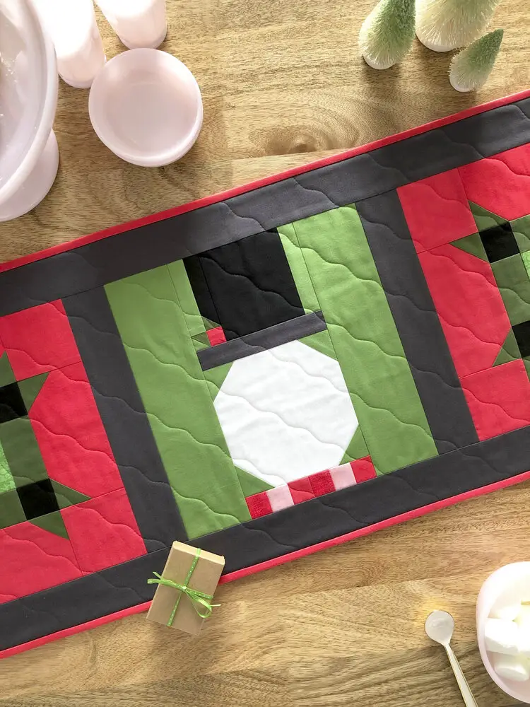 Snowman Table Runner Free Sewing Pattern and Tutorial