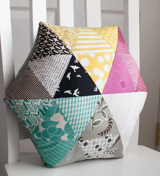 Free Sewing Pattern for a Chair Cushion or Pillow