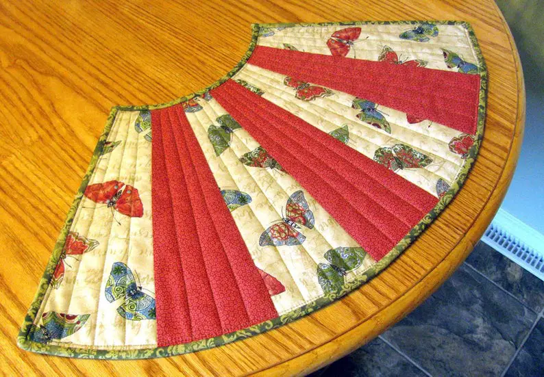Quilted Round Table Placemat Sewing Pattern