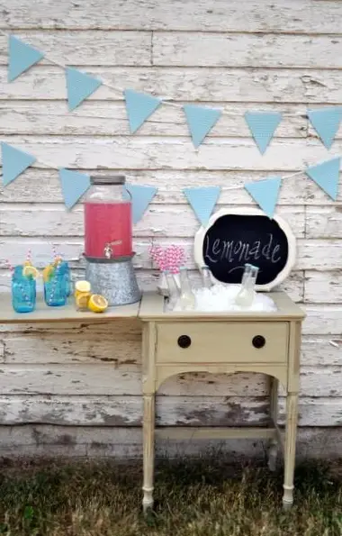 Vintage Sewing Machine Table to Lemonade Stand