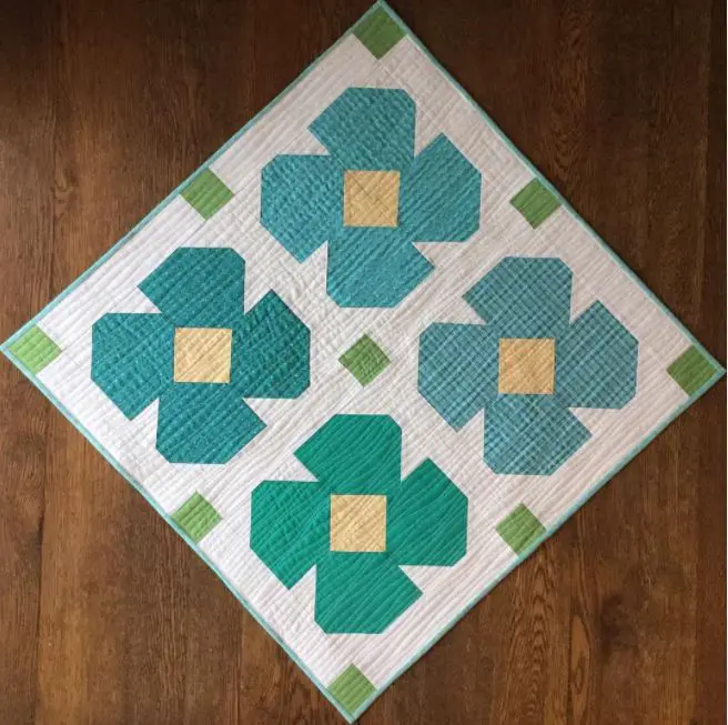Easy Spring Table Topper Pattern